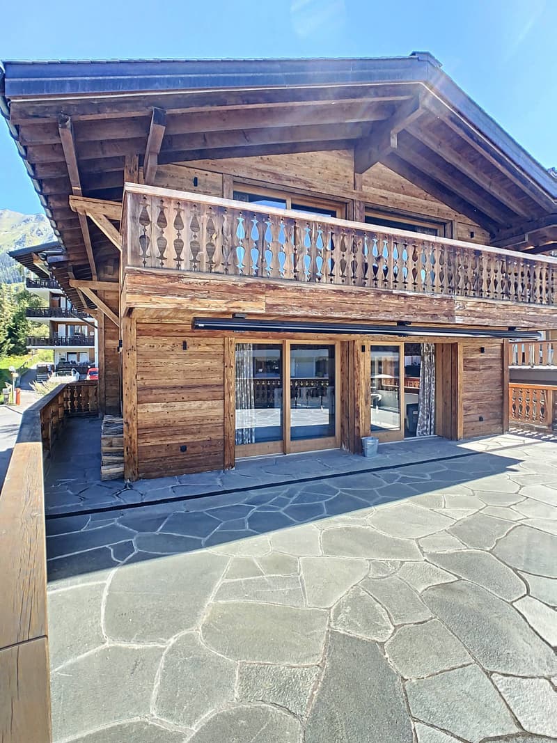 Chalet d'exception au cur de la station (2)