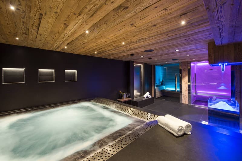 Chalet d'exception au cur de la station (10)