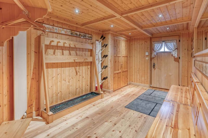 MAGNIFIQUE CHALET AUX ESSERTS  6 CHAMBRES (12)