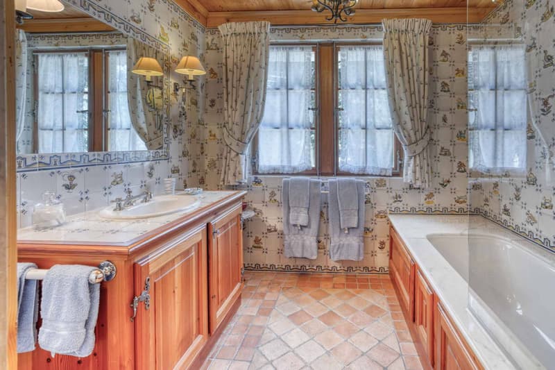 MAGNIFIQUE CHALET AUX ESSERTS  6 CHAMBRES (10)