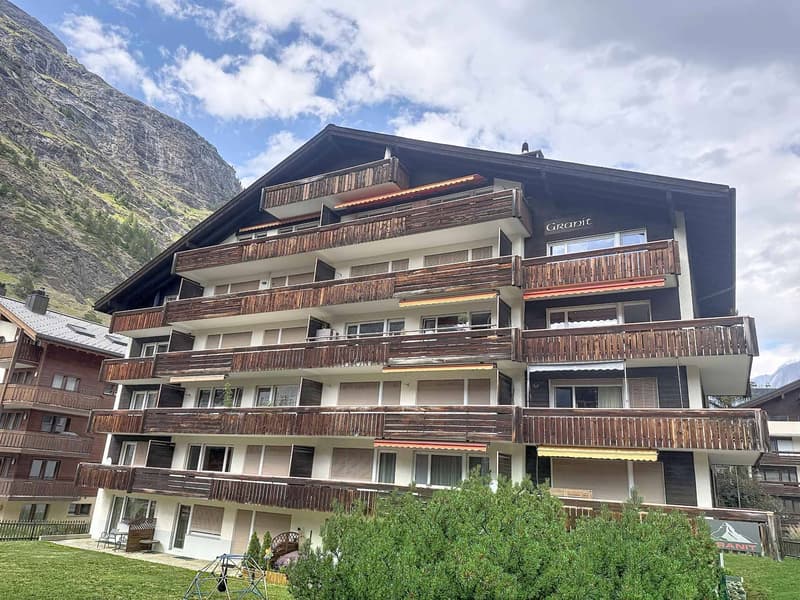 Appartement 2,5 pièces résidence secondaire exclusif avec vue dégagée sur le Cervin (1)
