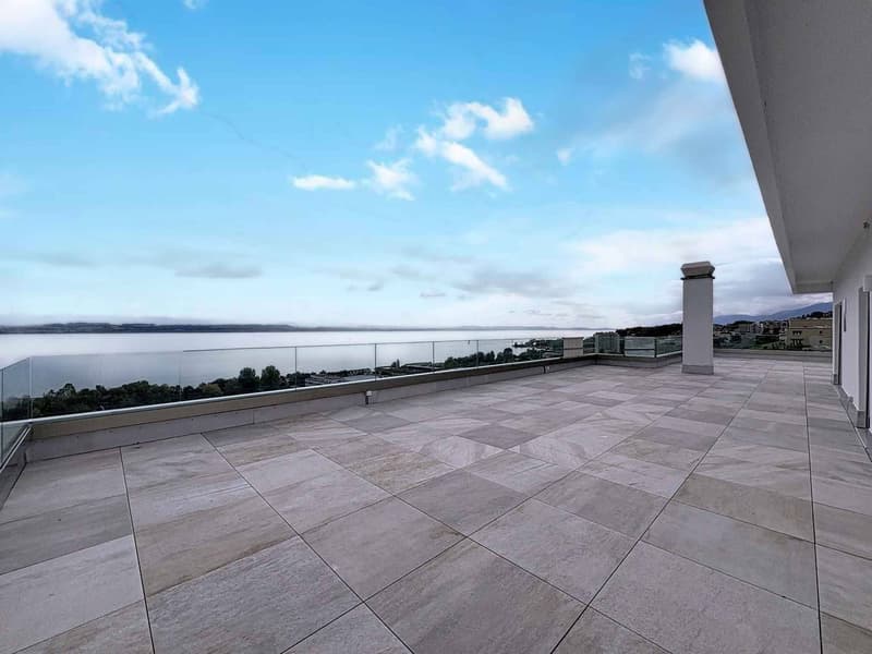 Penthouse de standing de 6,5 pièces dominant le lac et les montagnes (5)