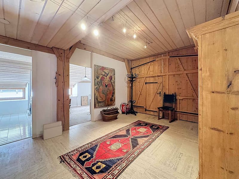 Ferme jurassienne restaurée du XVII? siècle (2)