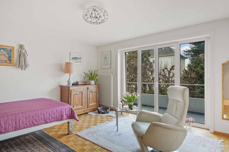 Charmante propriété de 8,5 pièces avec terrasse et grand jardin (7)