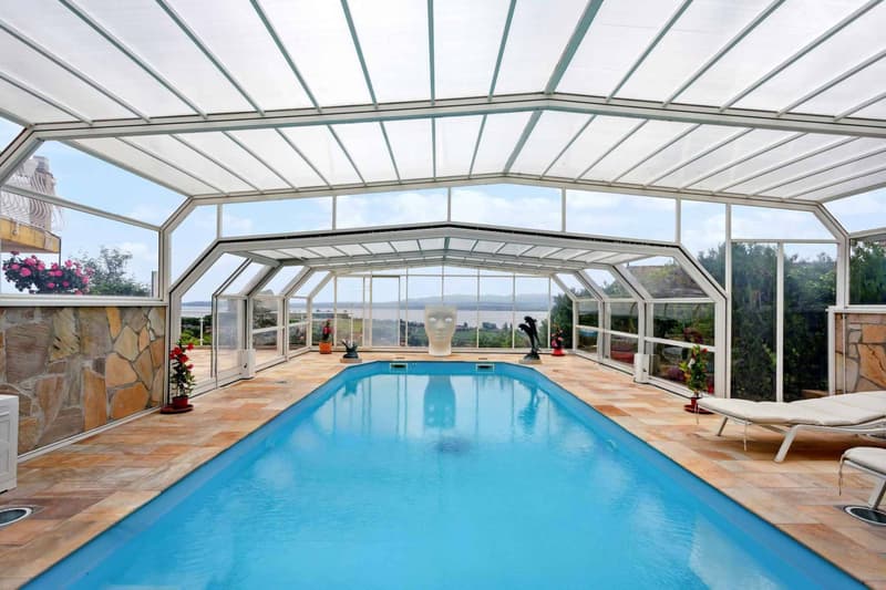 Villa familiale avec panorama unique sur le lac de Neuchâtel et les Alpes (11)