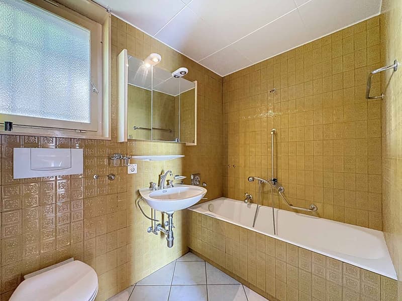 Élégante maison individuelle de 6,5 pièces avec terrasse et vue imprenable (6)