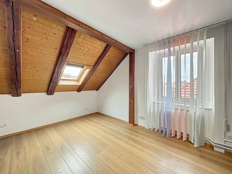 Spacieux appartement de 5 pièces au cur de La Chaux-de-Fonds (9)
