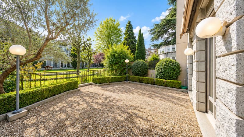 À vendre : Hôtel particulier familial - Rive gauche (2)