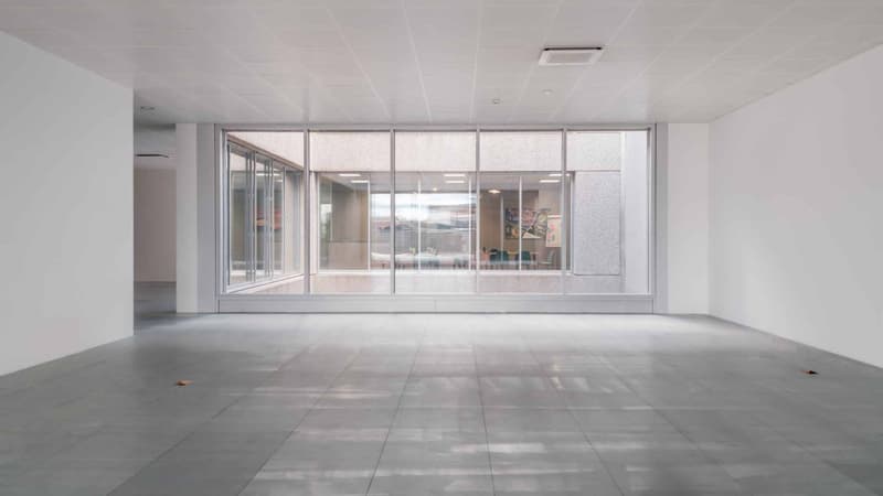 Surfaces administratives & high-tech  dès 275 m² (3)