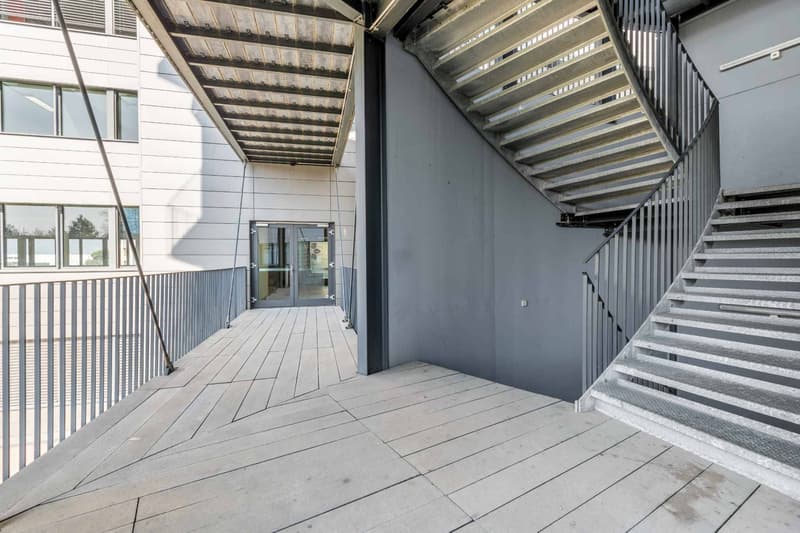 ARCenter 492 m² de bureaux semi-aménagés à Vernier (6)