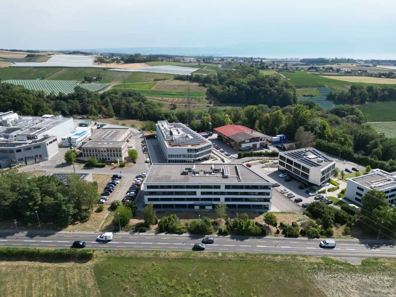 LAKE CENTRE - L'agilité d'un espace à taille humaine (1)