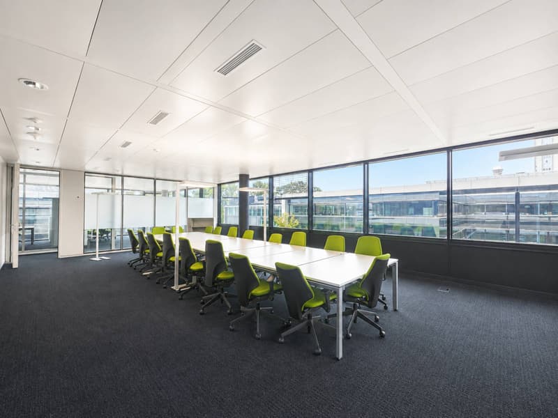 EXCLUSIF  Bureaux Plug & Play de haut standing (3)