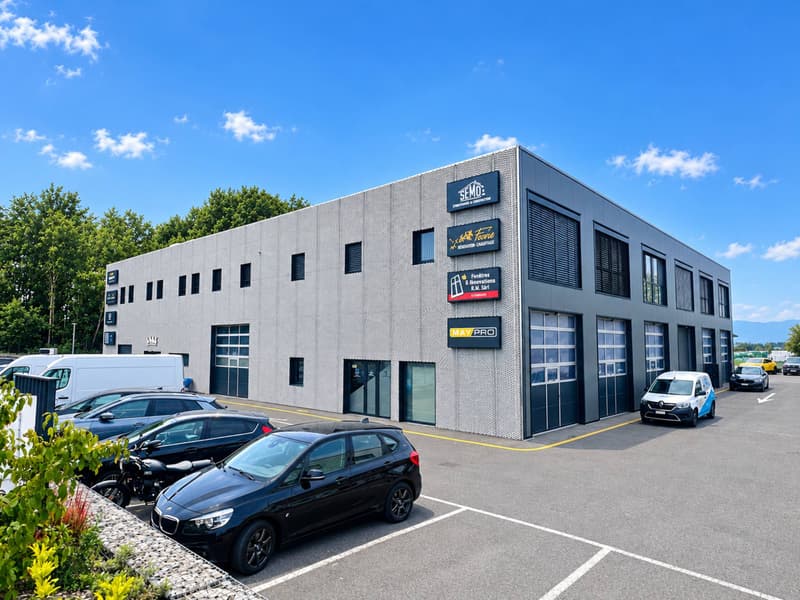 INDUSTRIE - SHOWROOM - PLAIN PIED (1)
