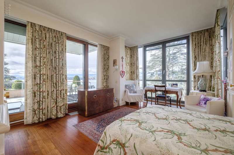 Magnifique appartement avec terrasse surplombant le lac (7)