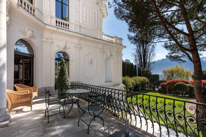 Perle architecturale au bord du lac (11)