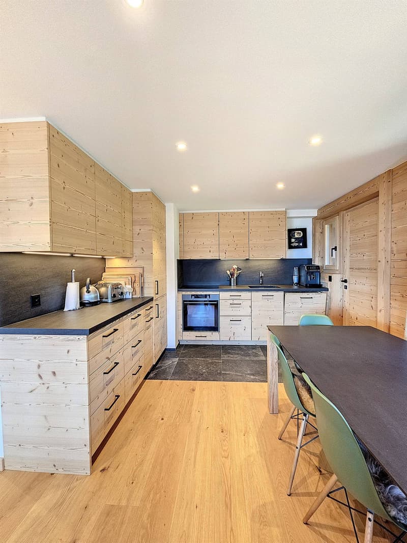 Magnifique Duplex | 4 Chambres Entièrement Rénové à Verbier! (4)