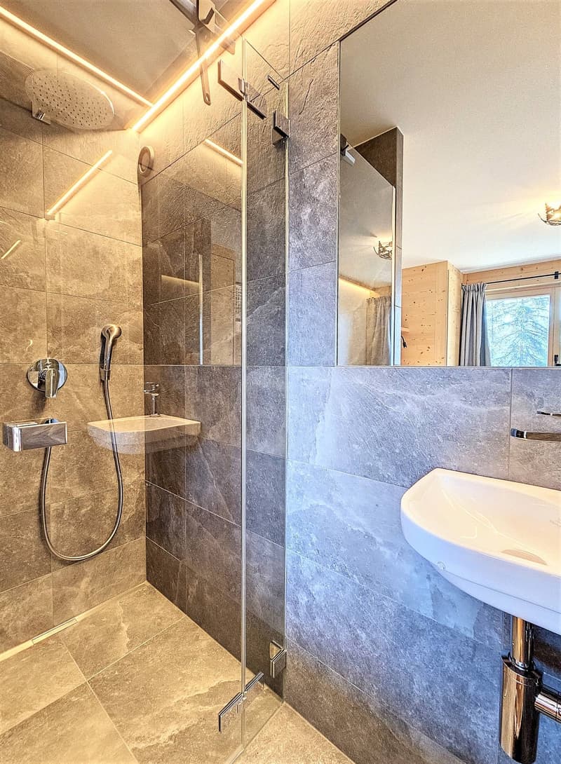 Magnifique Duplex | 4 Chambres Entièrement Rénové à Verbier! (9)