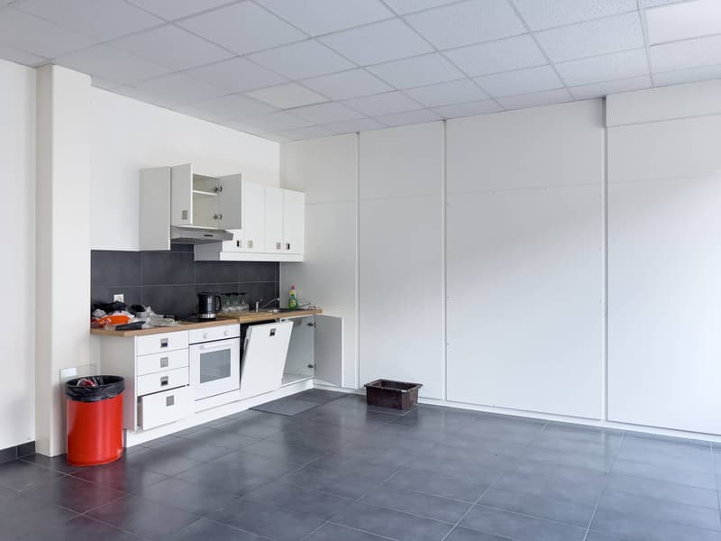 Bureaux, locaux administratifs de 400m2 à louer à Satigny (6)