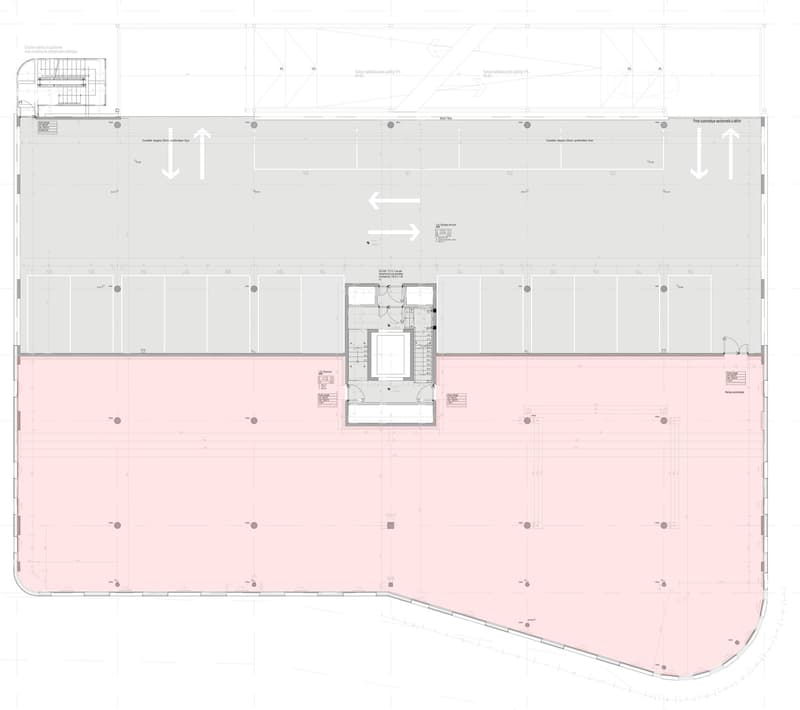 Atelier / Showroom de 750 m² à Meyrin (10)