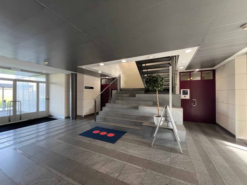 Bureaux de 164m2 - lumineux à proximité de l'aéroport et de la Place des Nations (4)