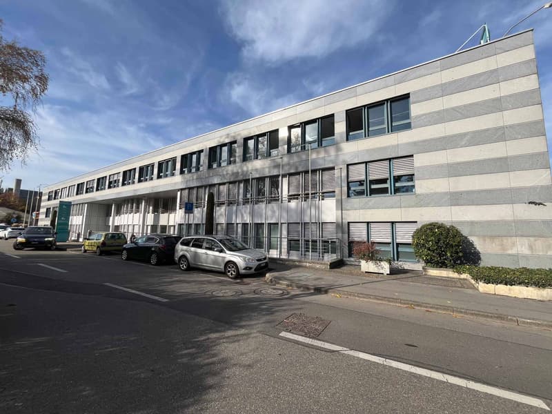 Bureaux de 114m2 - lumineux à proximité de l'aéroport et de la Place des Nations (6)