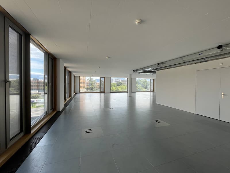 Bureaux modernes et lumineux à louer  Secteur Aéroport (4)