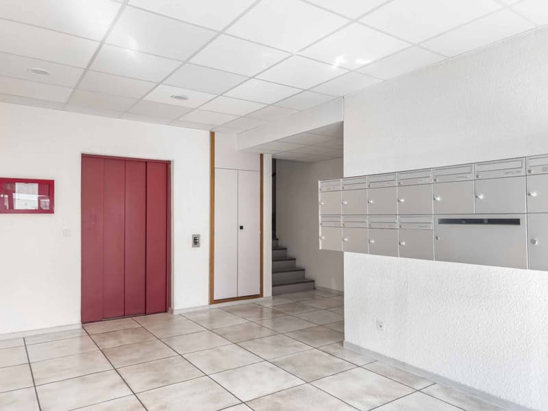 FTI - Charmant bureau de 83 m²  Fonctionnel et bien situé (9)
