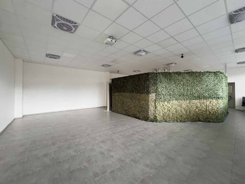 Bureau lumineux de 125 m² en open-space (5)