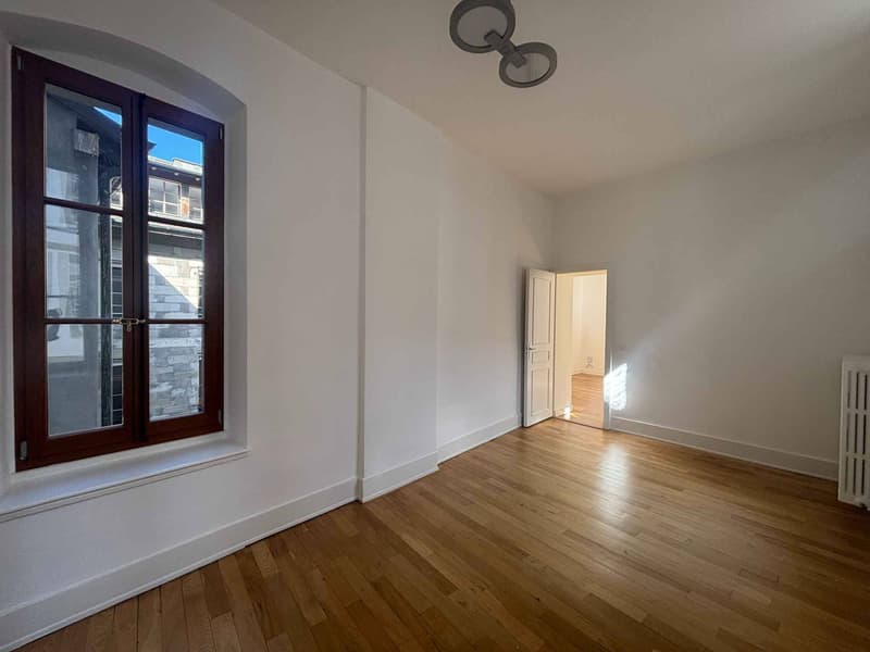 Bureaux 142 m² Centre-ville (7)