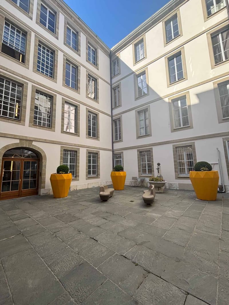 Bureaux 142 m² Centre-ville (1)