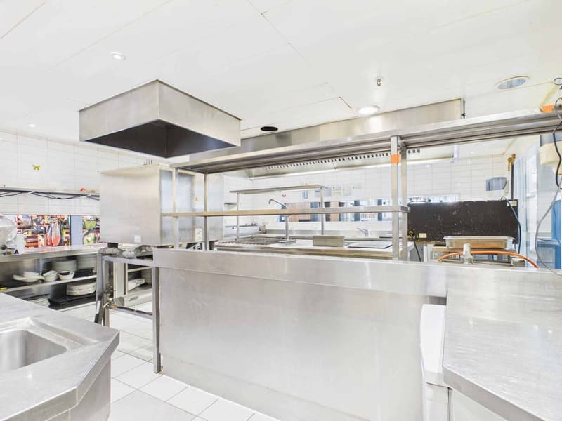 Belle surface de restaurant - Emplacement premium (11)