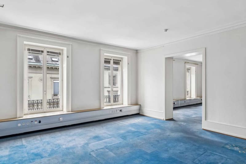 Immeuble administratif rénové de 1280m2 - Quartier des Banques (5)