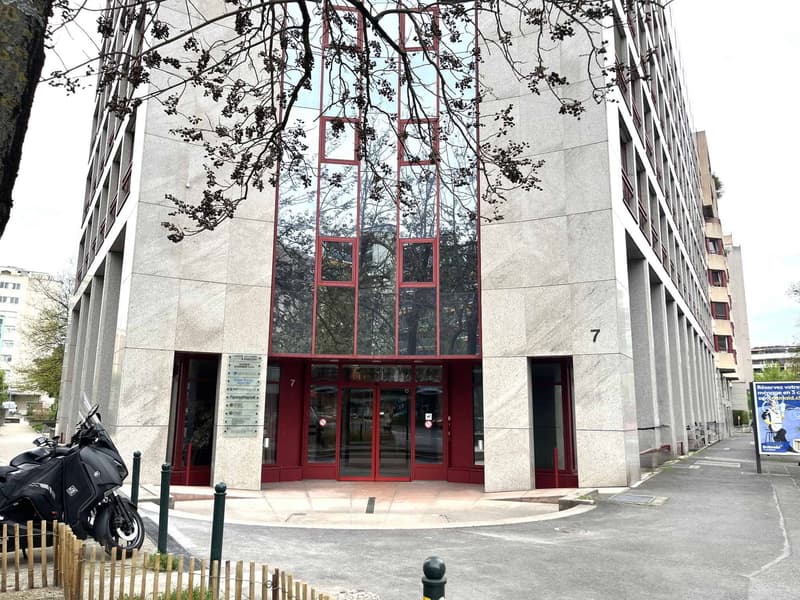 Bureaux proches HUG (2)