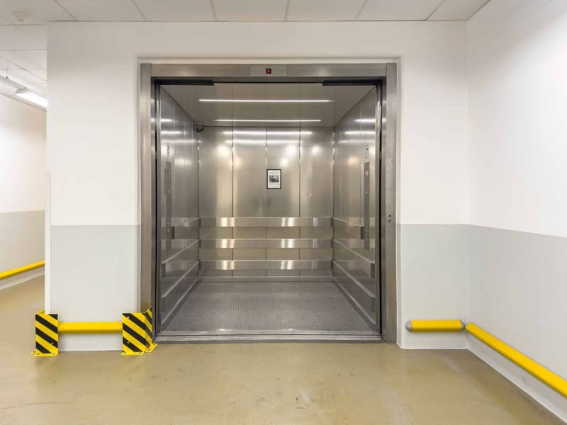 Surface polyvalente de 47 m² Chemin du Château-Bloch 10 (7)