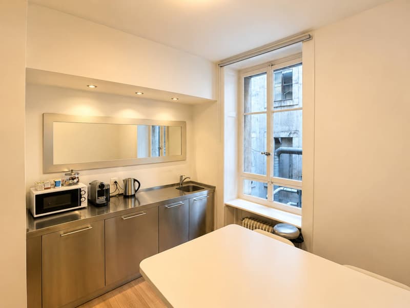 Bureau de 55 m² climatisé Hyper-centre de Genève (3)