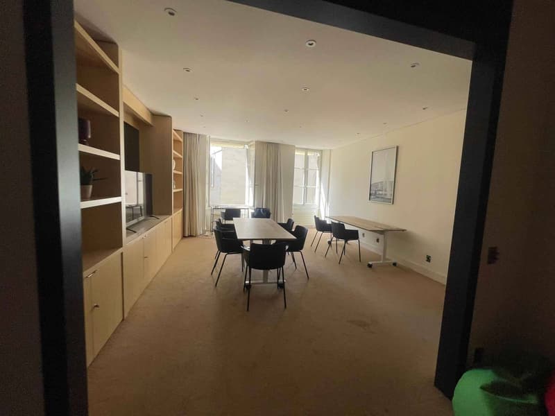 Bureau 158m2 - Vieille-Ville (6)