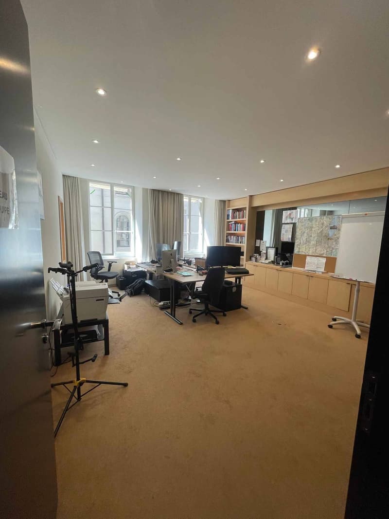 Bureau 158m2 - Vieille-Ville (9)