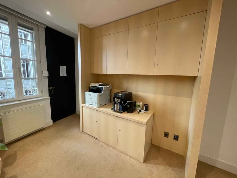 Bureau 158m2 - Vieille-Ville (5)