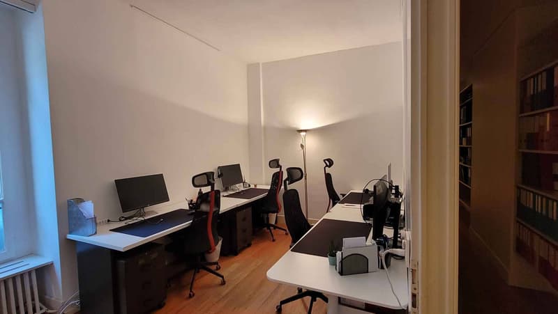 Bureau à louer quartier des bastions - 15 m2 (4)