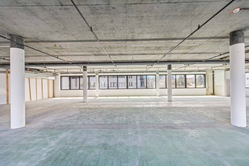 ARCenter 492 m² de bureaux semi-aménagés à Vernier (11)