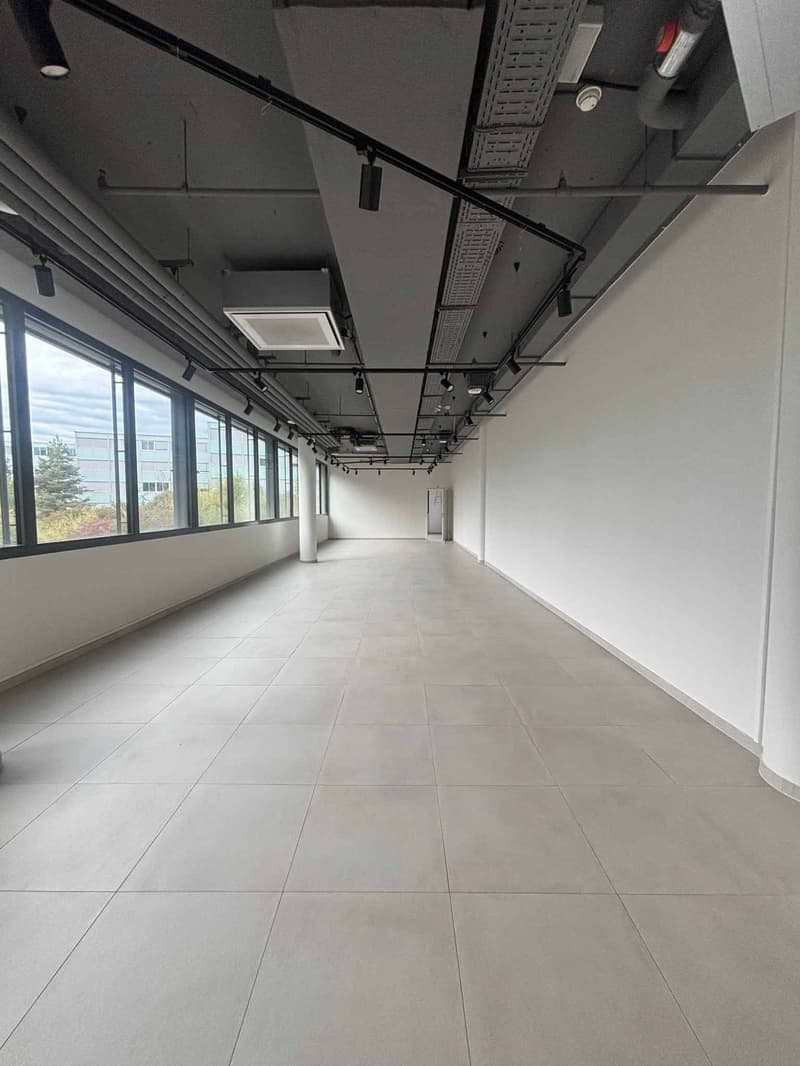 ARCenter Arcade commerciale de 111 m² (3)