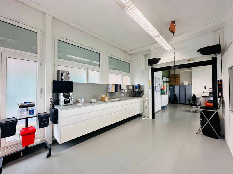 INDUSTRIE, BUREAUX - 700 m2 - Bussigny-près-Lausanne (4)