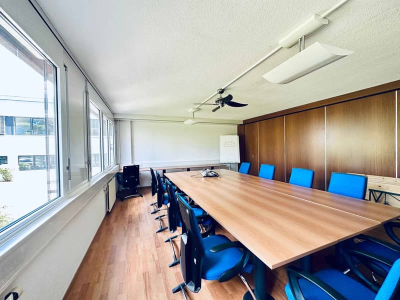 Bureaux, locaux de 370 m2 divisibles à louer à Lausanne (4)