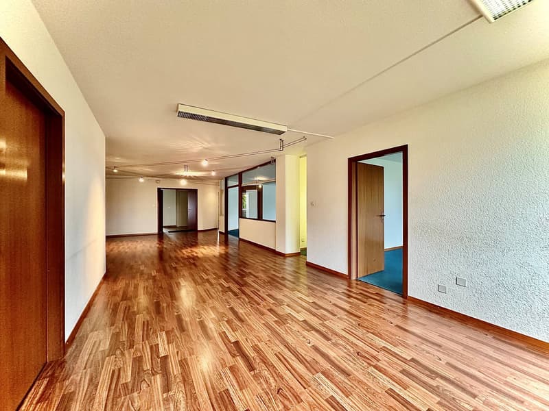 Bureaux, locaux de 186 m2 à louer à Lausanne (6)