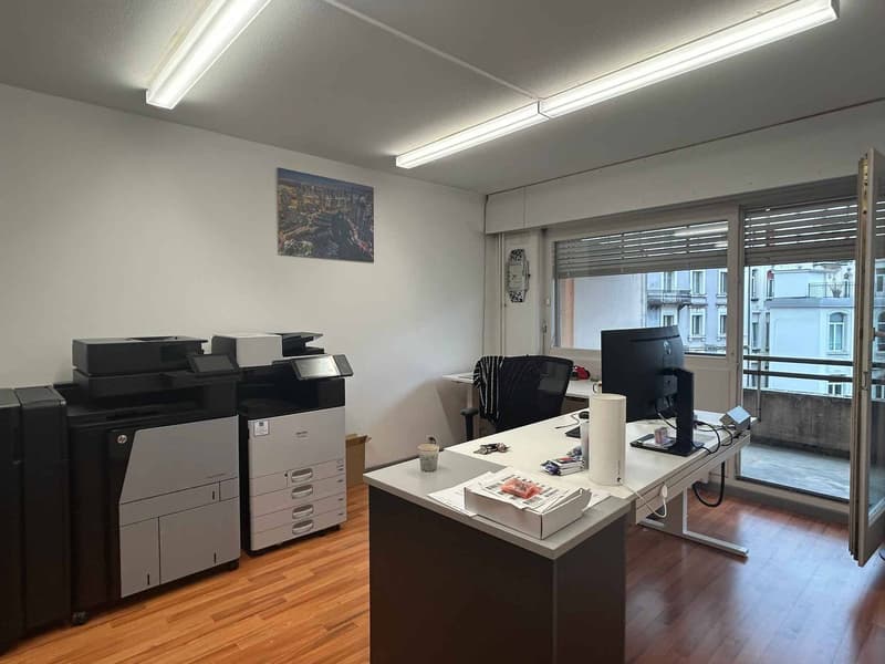 Bureaux, locaux de 51 m2 à louer à la Chaux-de-Fonds (3)