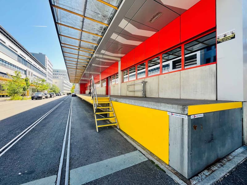 Lausanne : Espace industriel et commercial au RDC (7)