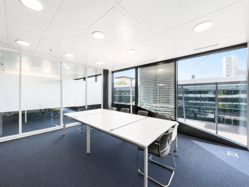 EXCLUSIF Bureaux Plug & Play de haut standing (5)