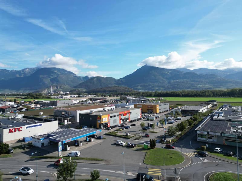 LOCAL COMMERCIAL 946 M² - EXCELLENTE VISIBILITE (2)