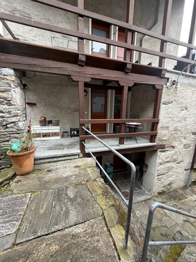 Bellissima casetta/rustico 4½ locali Aurigeno  (Nucleo) (3)