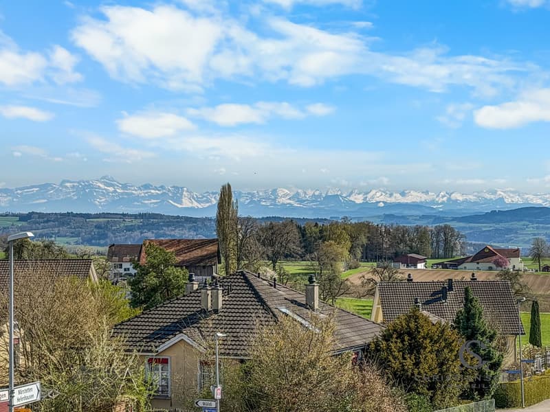 Wunderschöne Aussicht auf die Berge
